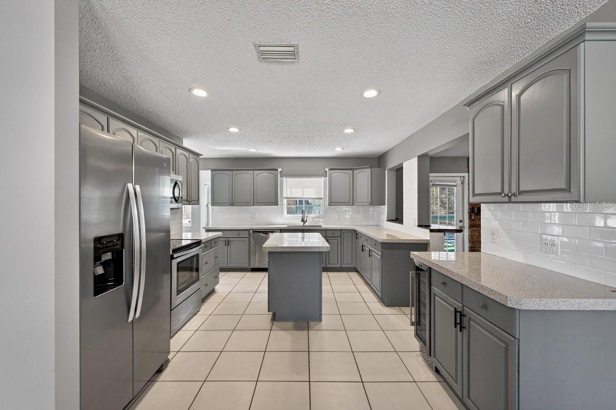 Image 24 of 60 For 19 Woodglen Place