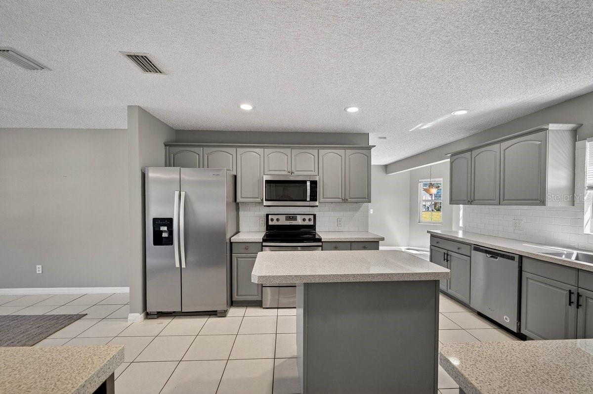 Image 25 of 60 For 19 Woodglen Place