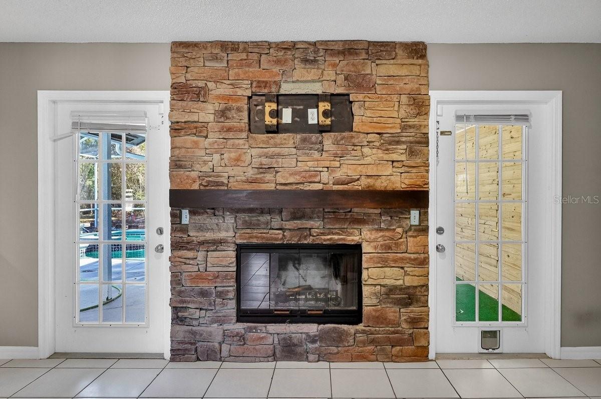 Image 33 of 60 For 19 Woodglen Place