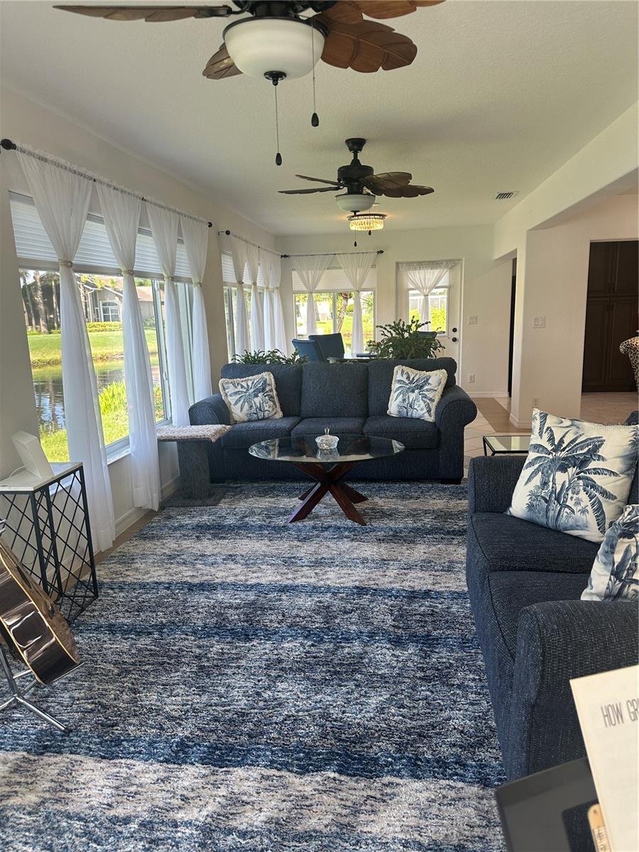 Image 14 of 21 For 24327 Buckingham Way