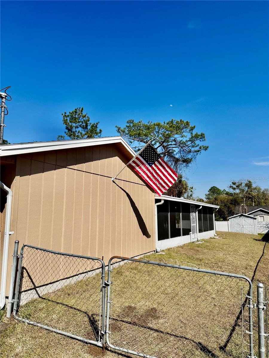 Image 17 of 27 For 2510 Dahlia Road