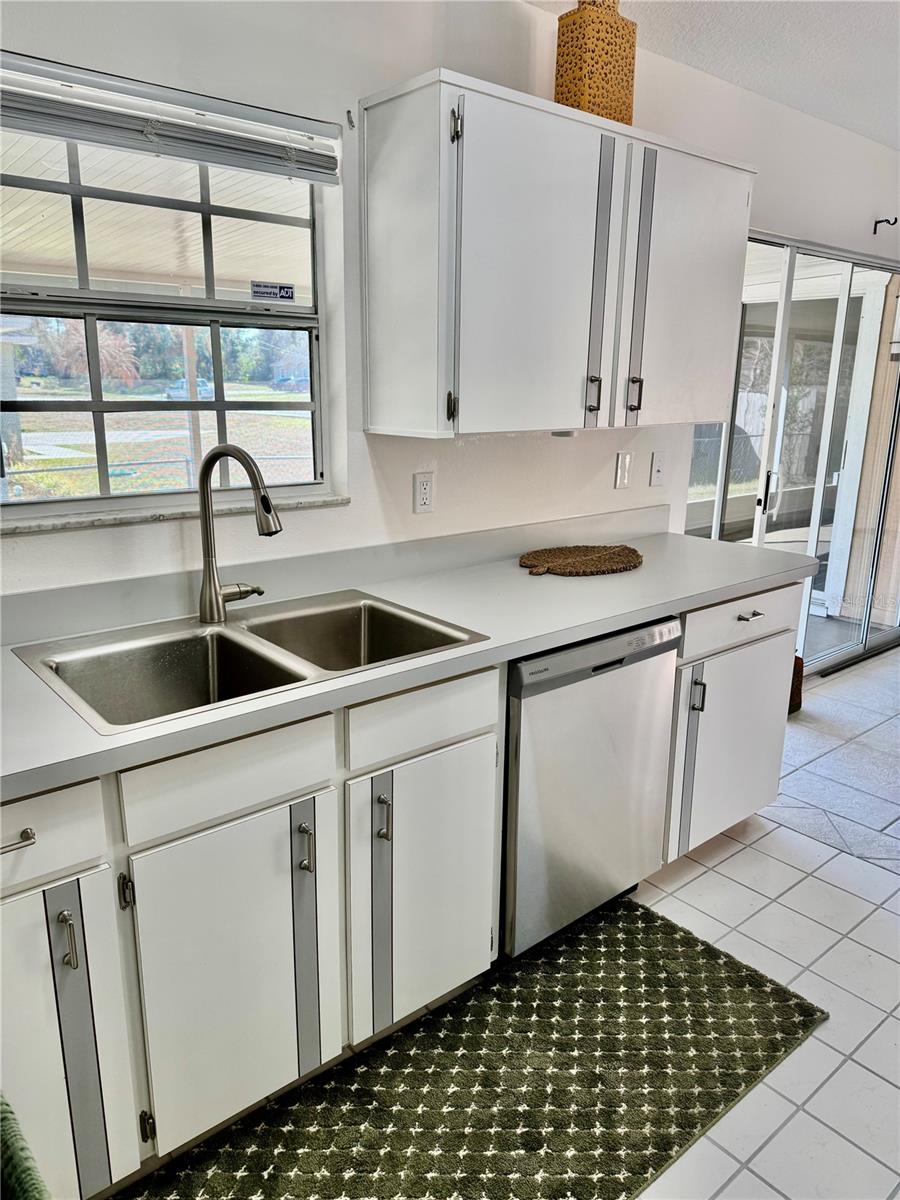 Image 20 of 27 For 2510 Dahlia Road