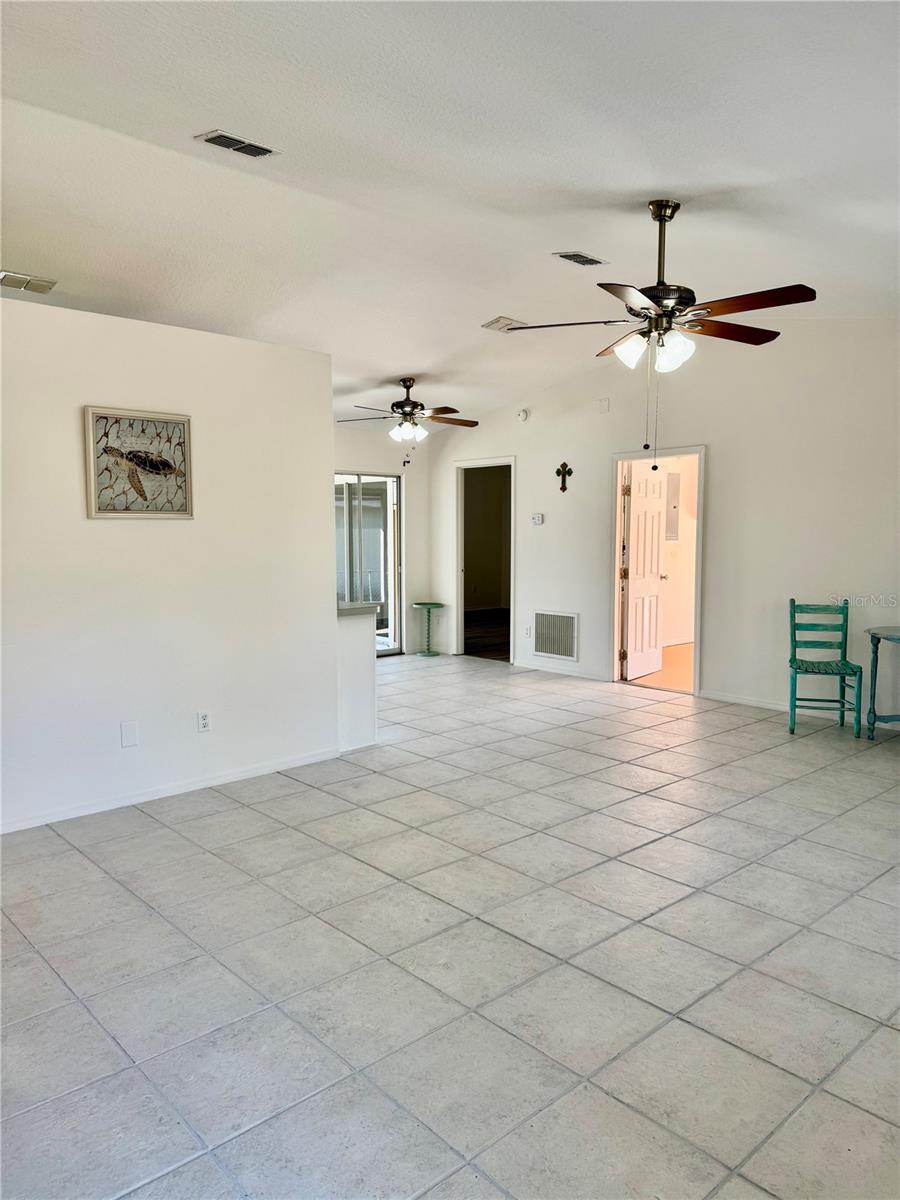 Image 22 of 27 For 2510 Dahlia Road