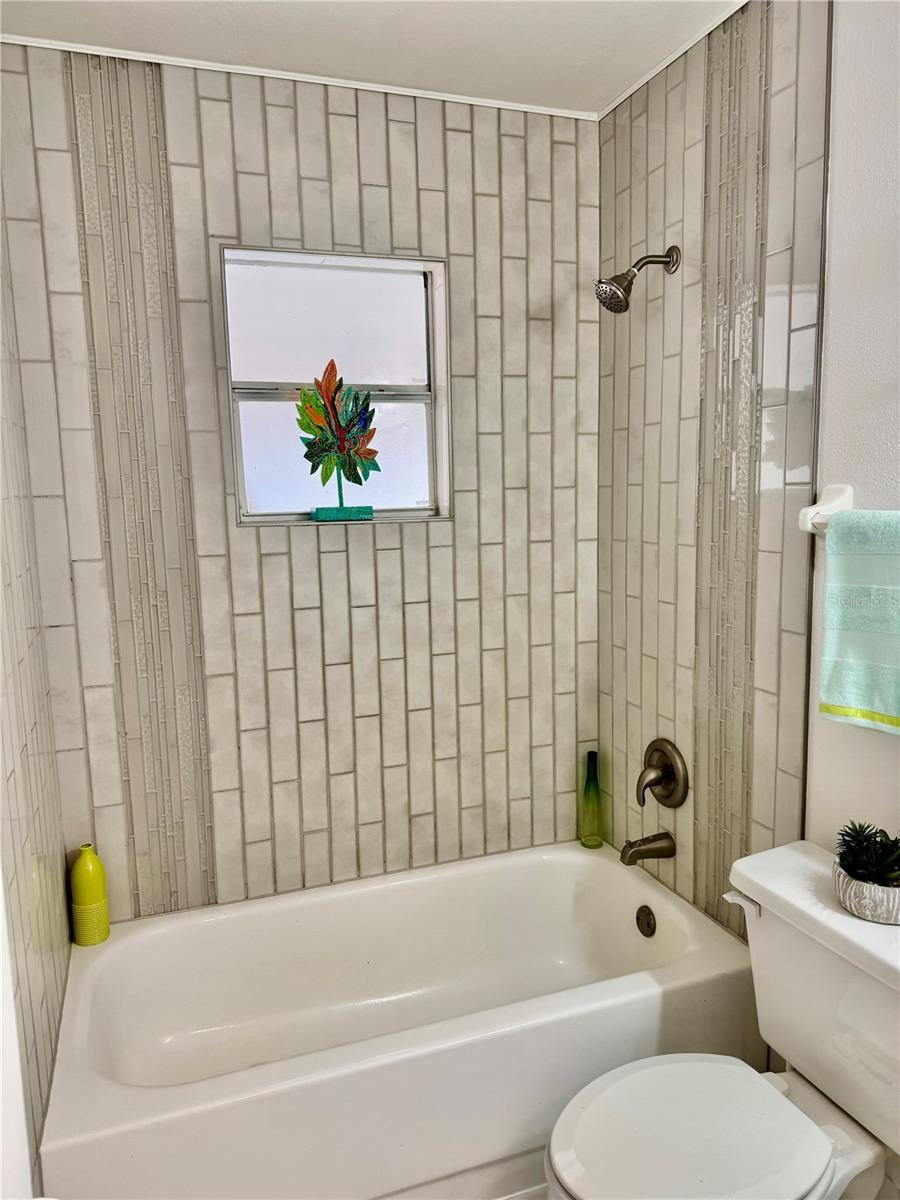 Image 9 of 27 For 2510 Dahlia Road