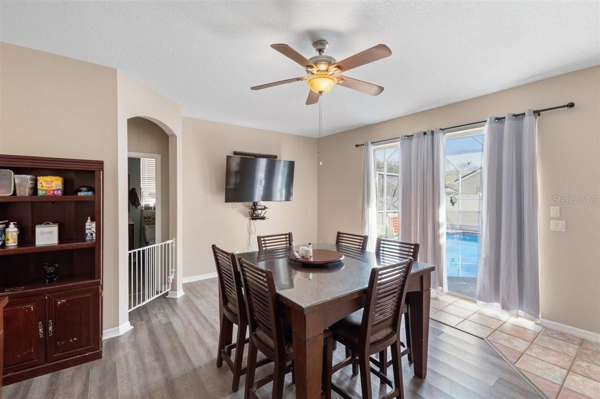 Image 15 of 40 For 7909 Fernleaf Drive