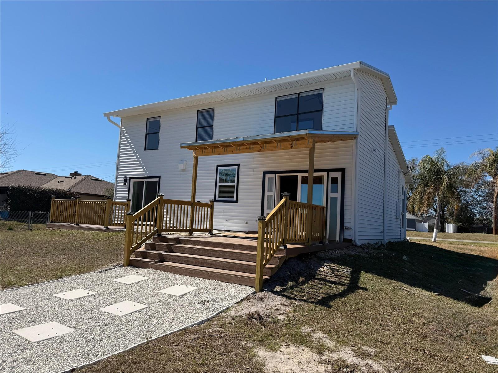 Image 7 of 15 For 2689 Courtland Boulevard