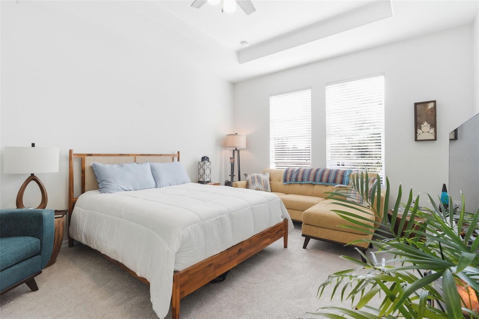 Image 26 of 41 For 404 Victoria Trails Blvd