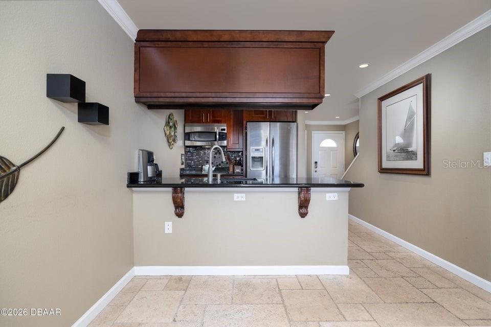 Image 6 of 31 For 2470 Ocean Shore Boulevard 105