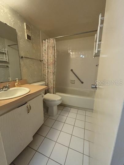 Image 10 of 19 For 120 Hibiscus Woods Court 2a