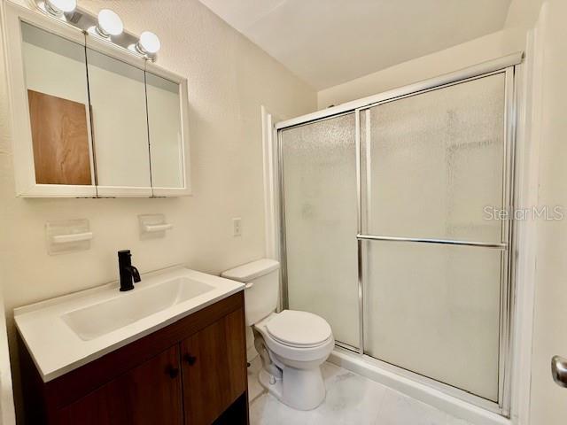 Image 10 of 13 For 240 Howry Avenue