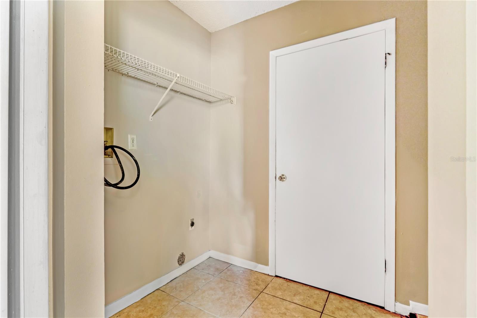 Image 15 of 22 For 951 Beau Court