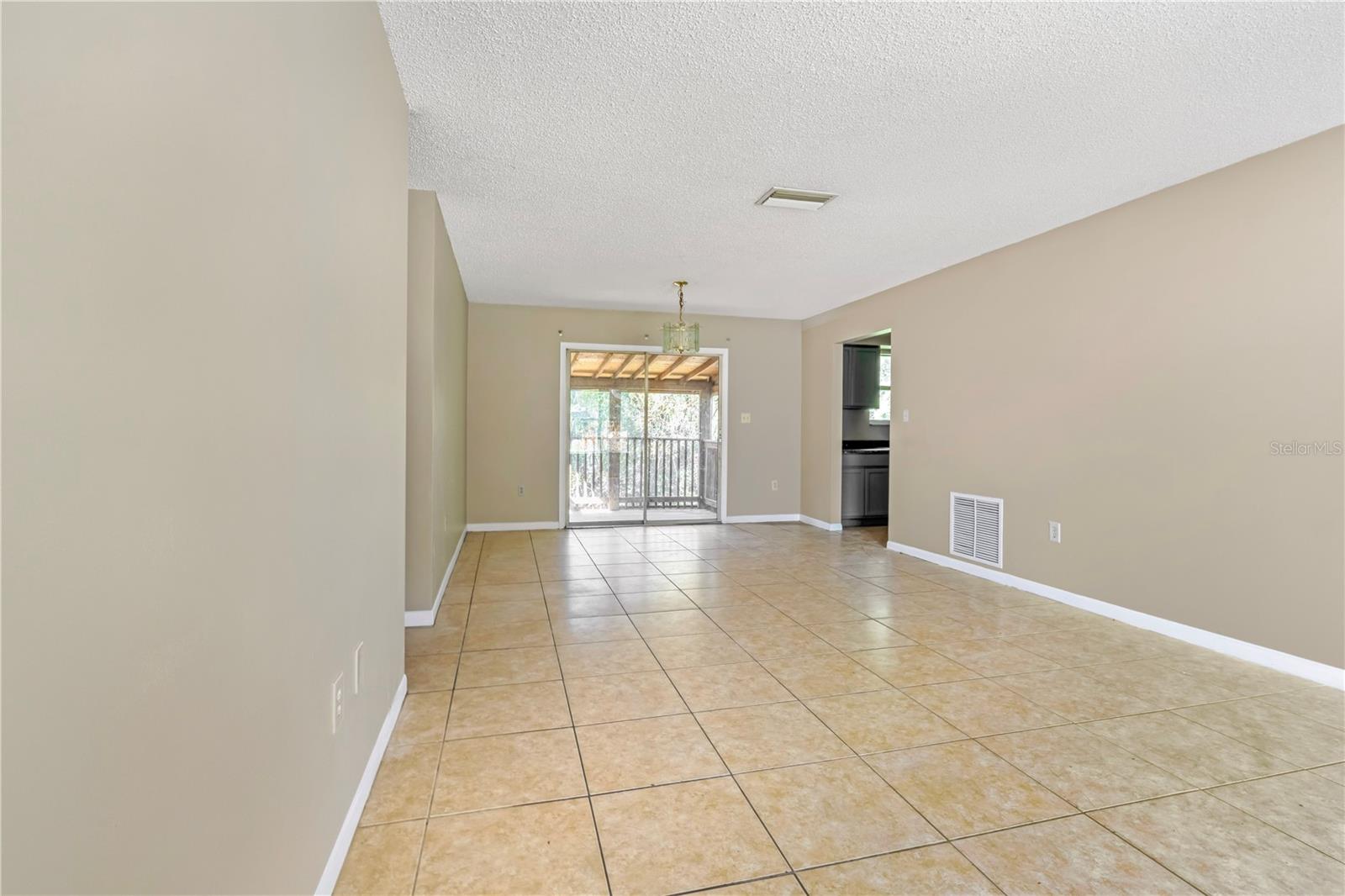 Image 7 of 22 For 951 Beau Court