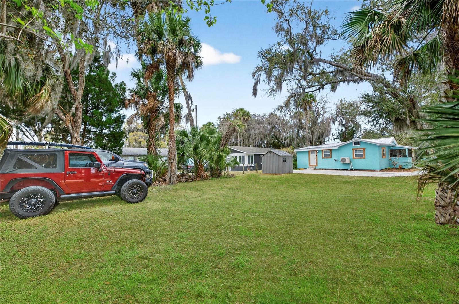 Image 37 of 41 For 607 Jefferson Street