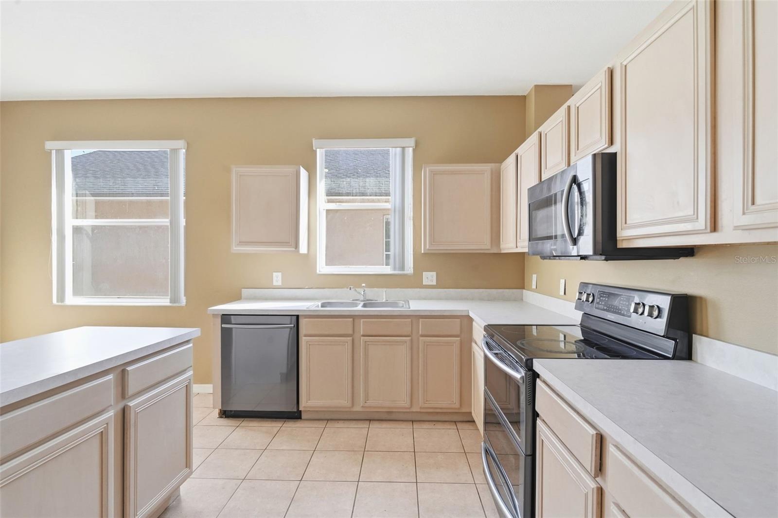 Image 12 of 38 For 2104 Mallard Creek Circle