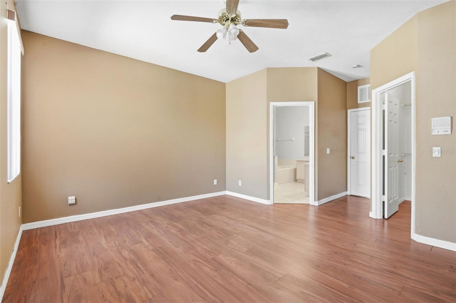 Image 21 of 38 For 2104 Mallard Creek Circle