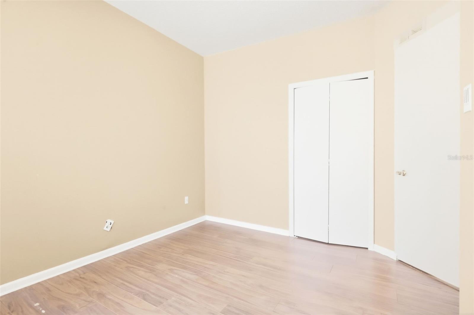 Image 32 of 38 For 2104 Mallard Creek Circle