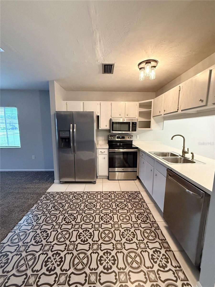 Image 7 of 26 For 1004 Hartford Drive