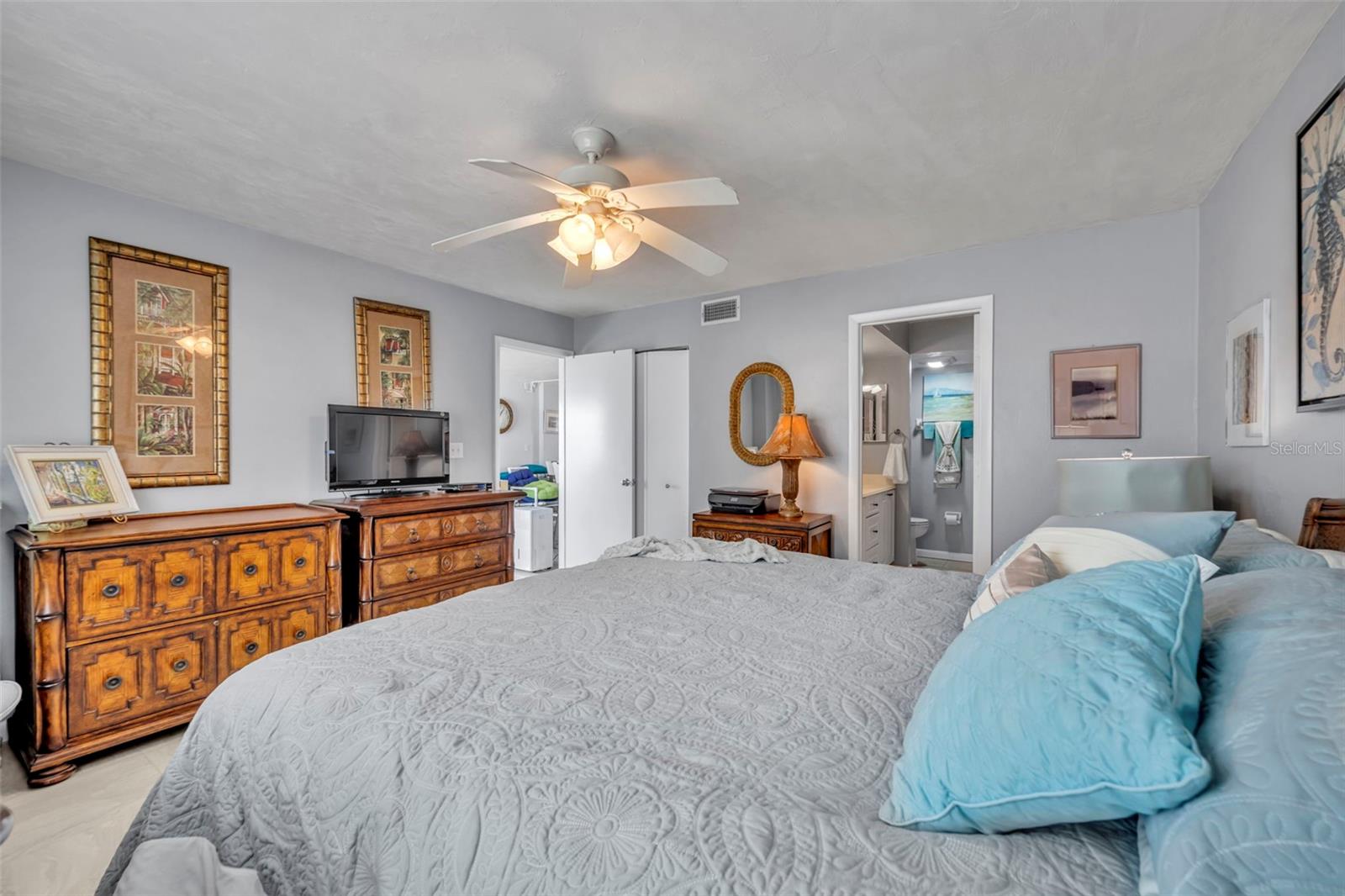 Image 19 of 30 For 2860 Ocean Shore Boulevard 3030