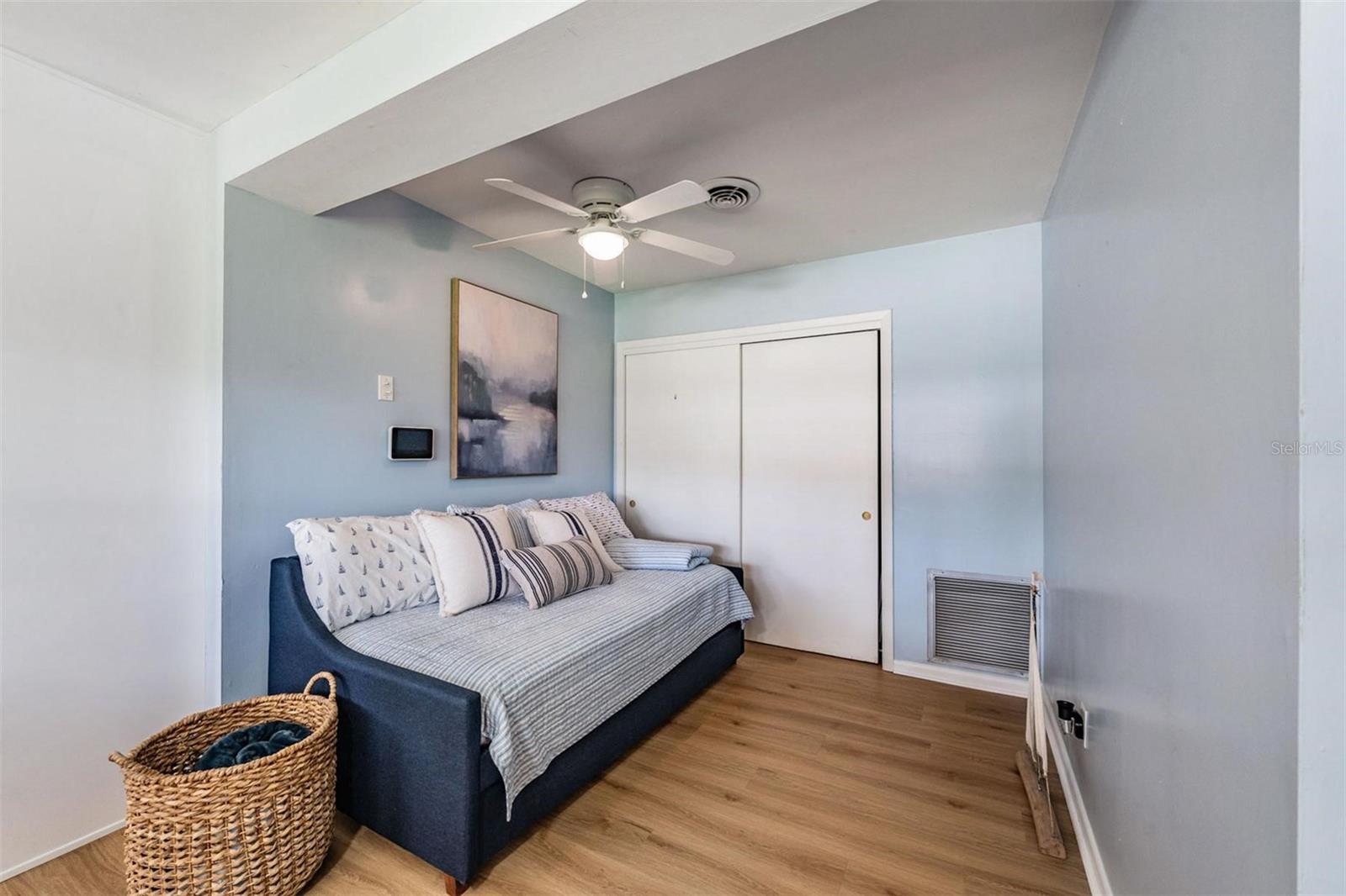 Image 15 of 47 For 13850 124th Street