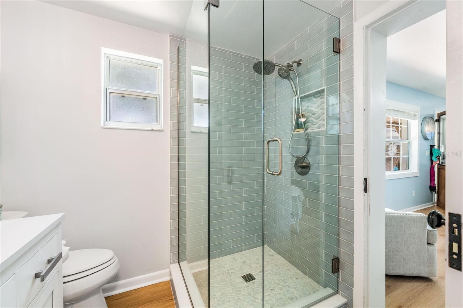 Image 27 of 47 For 13850 124th Street