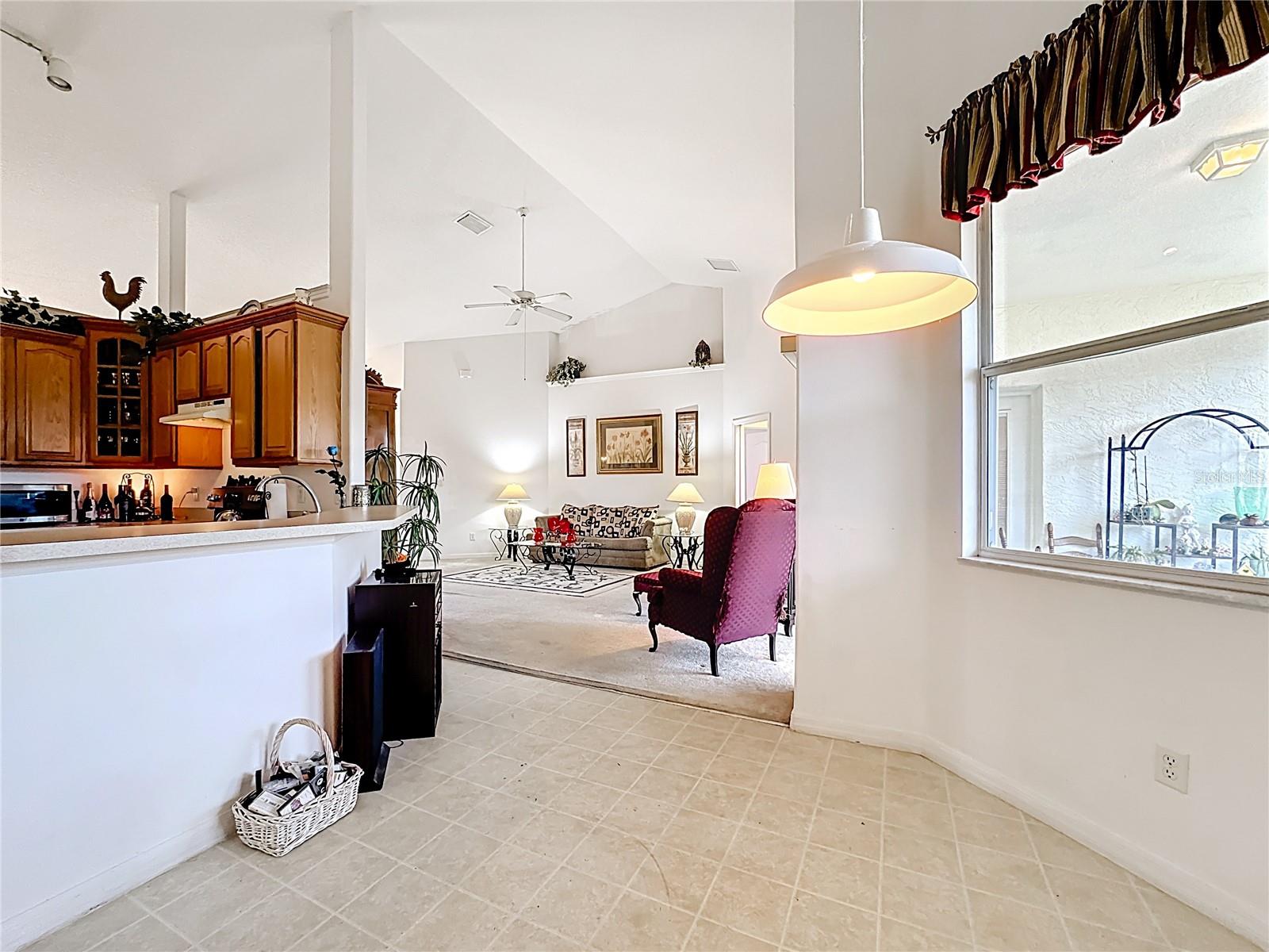 Image 16 of 69 For 200 Round Man Street