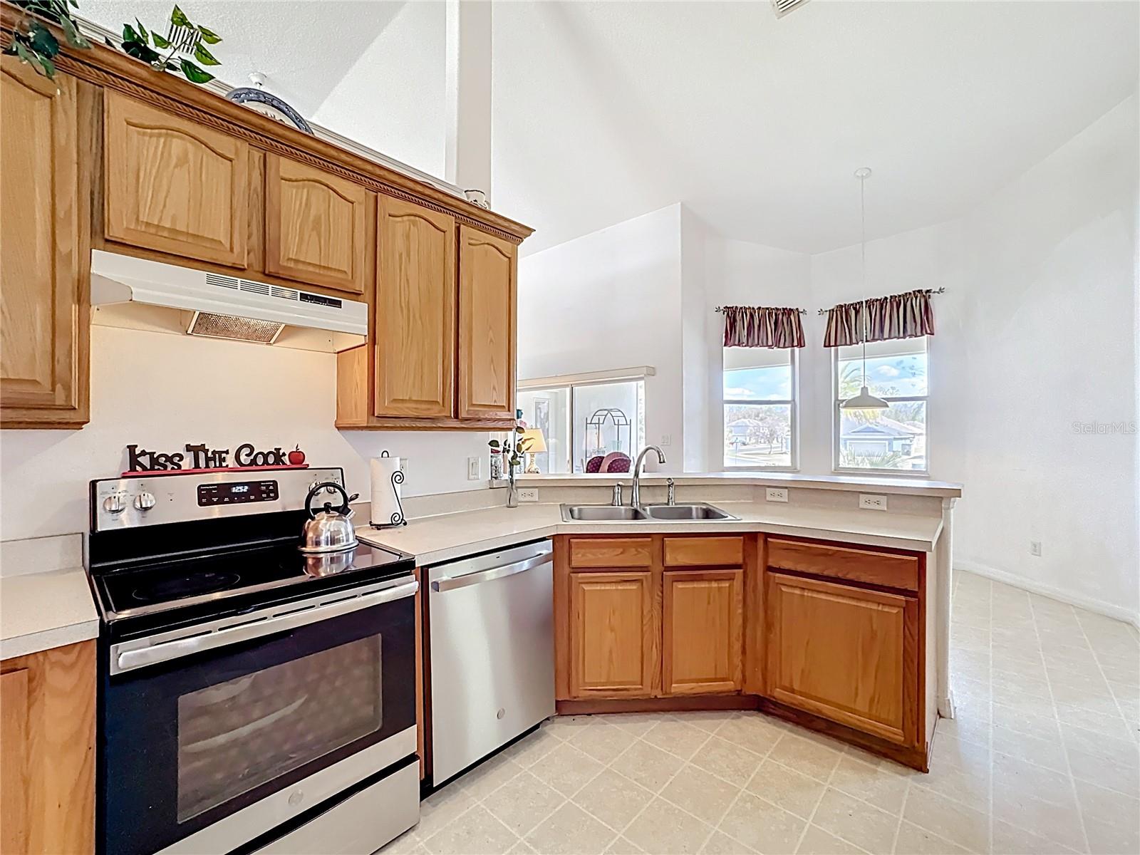 Image 20 of 69 For 200 Round Man Street