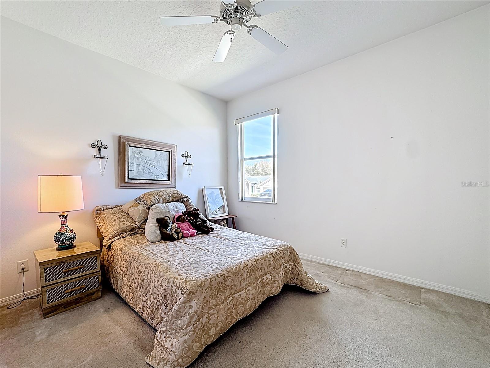 Image 38 of 69 For 200 Round Man Street