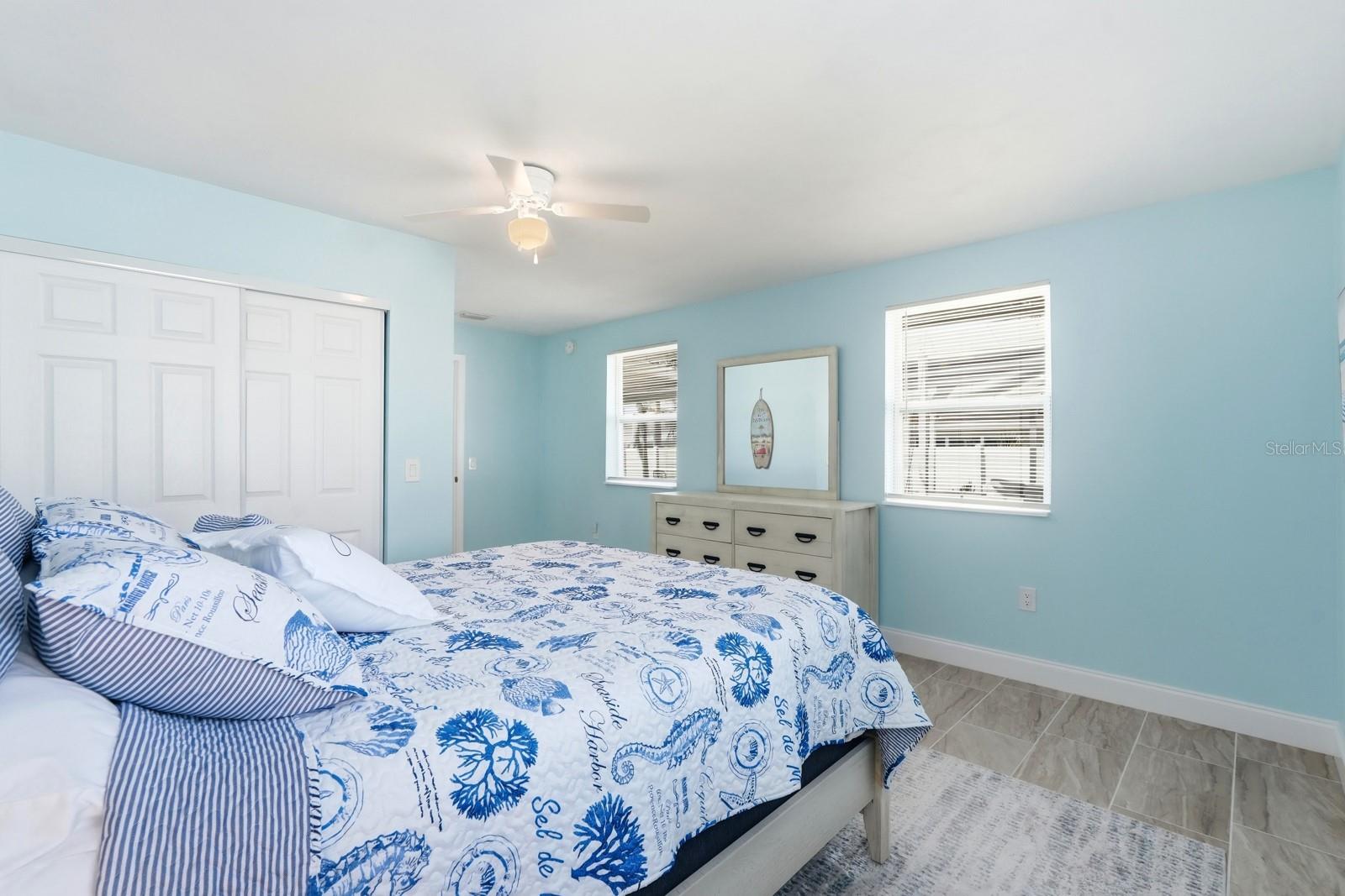 Image 33 of 73 For 341 Plaza Boulevard