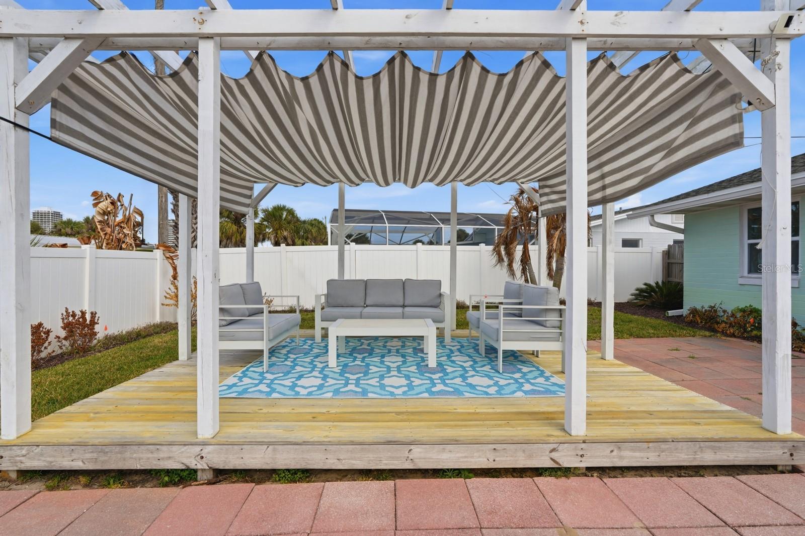 Image 40 of 73 For 341 Plaza Boulevard