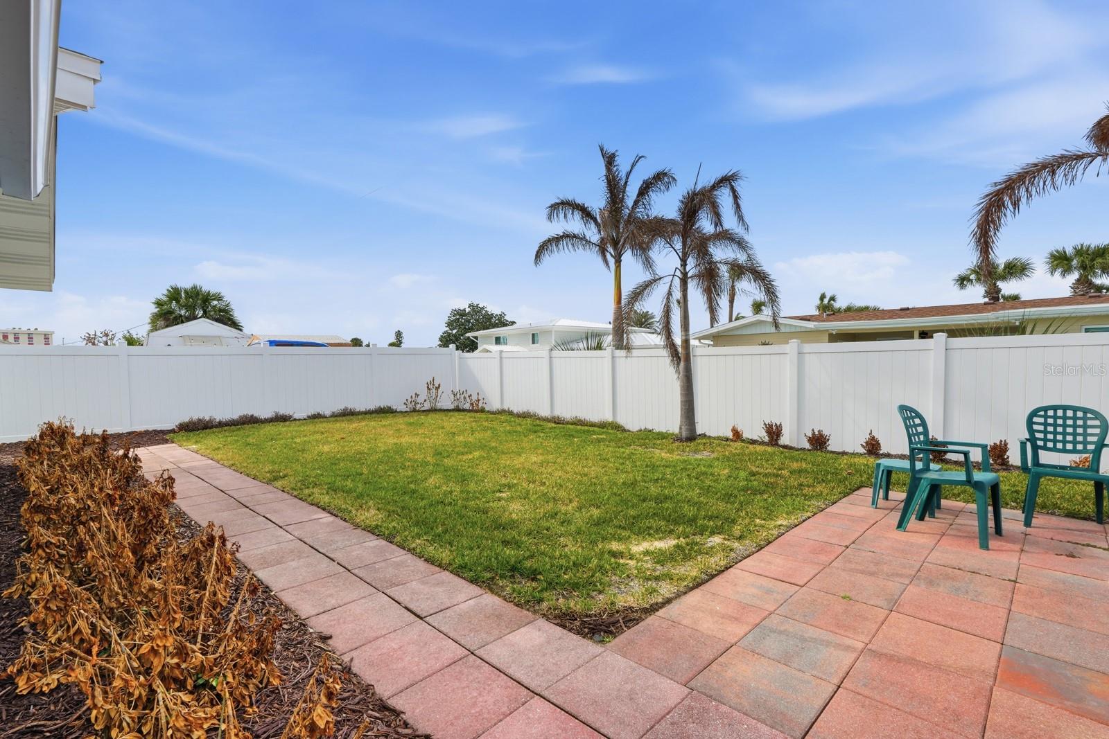 Image 48 of 73 For 341 Plaza Boulevard