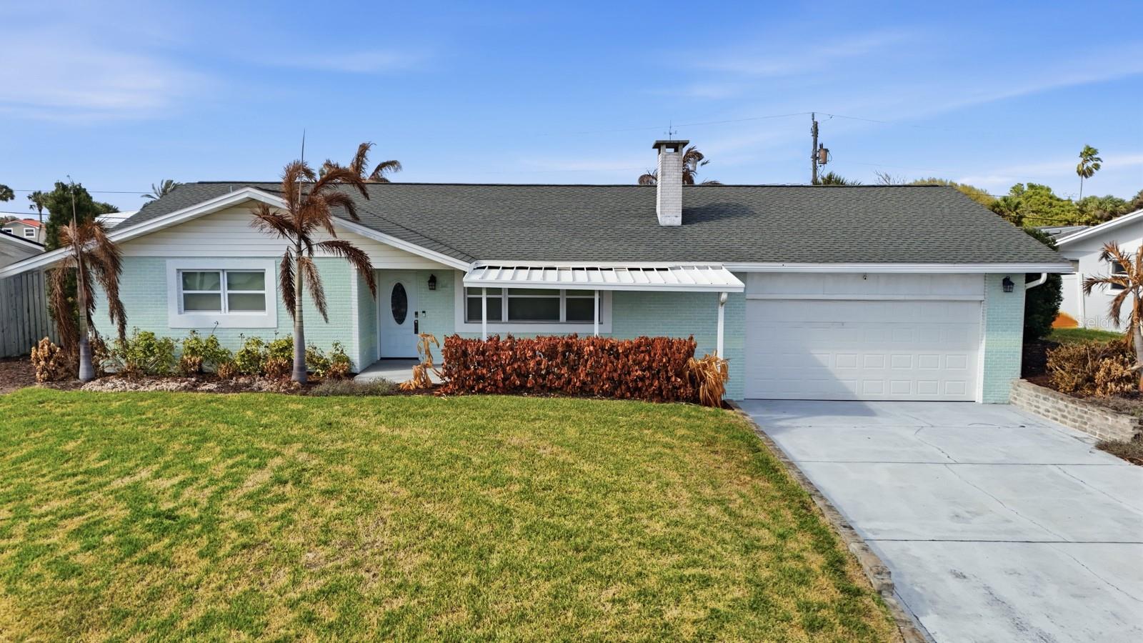 Image 52 of 73 For 341 Plaza Boulevard