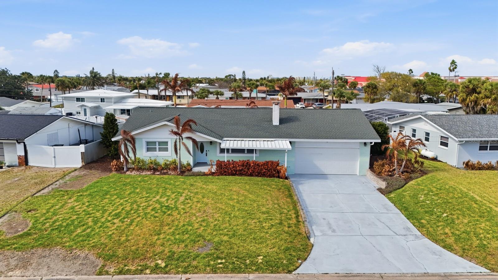 Image 53 of 73 For 341 Plaza Boulevard