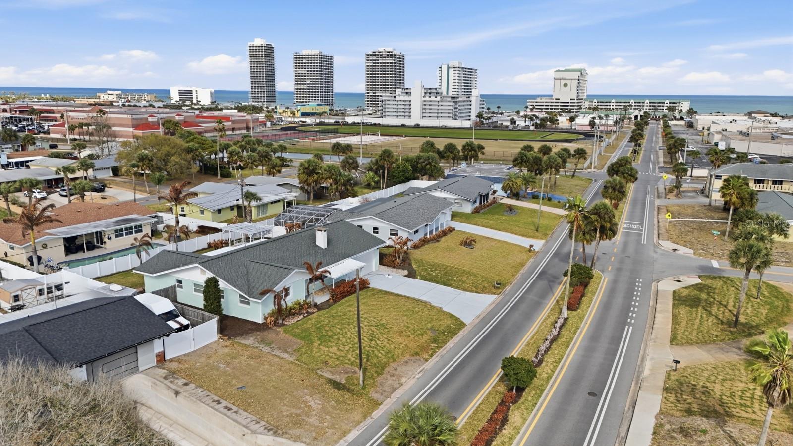 Image 57 of 73 For 341 Plaza Boulevard