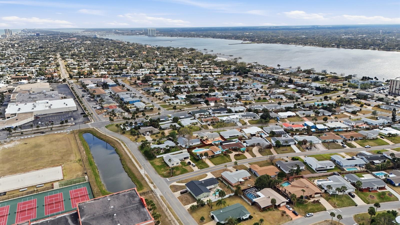 Image 63 of 73 For 341 Plaza Boulevard