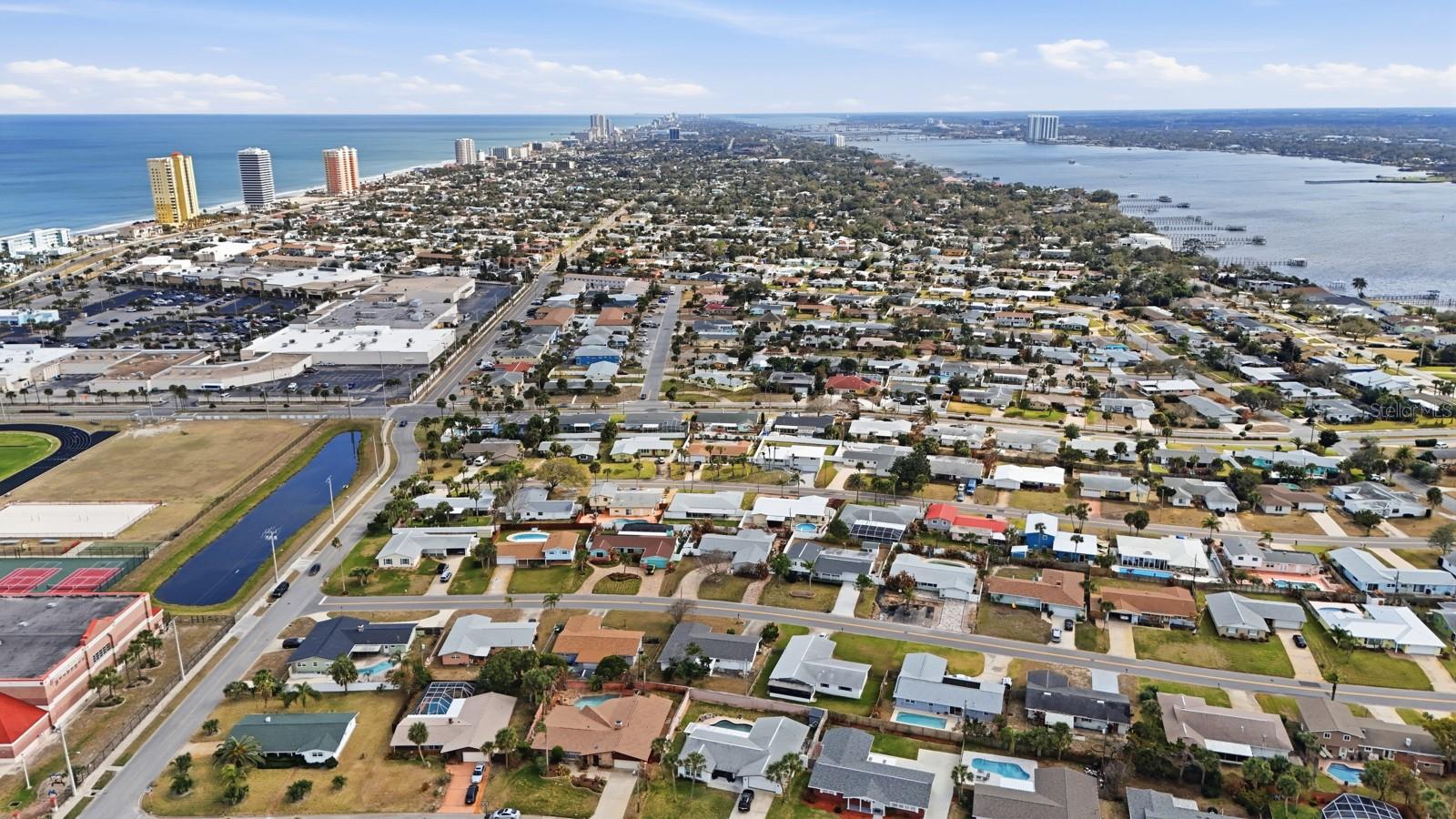 Image 64 of 73 For 341 Plaza Boulevard