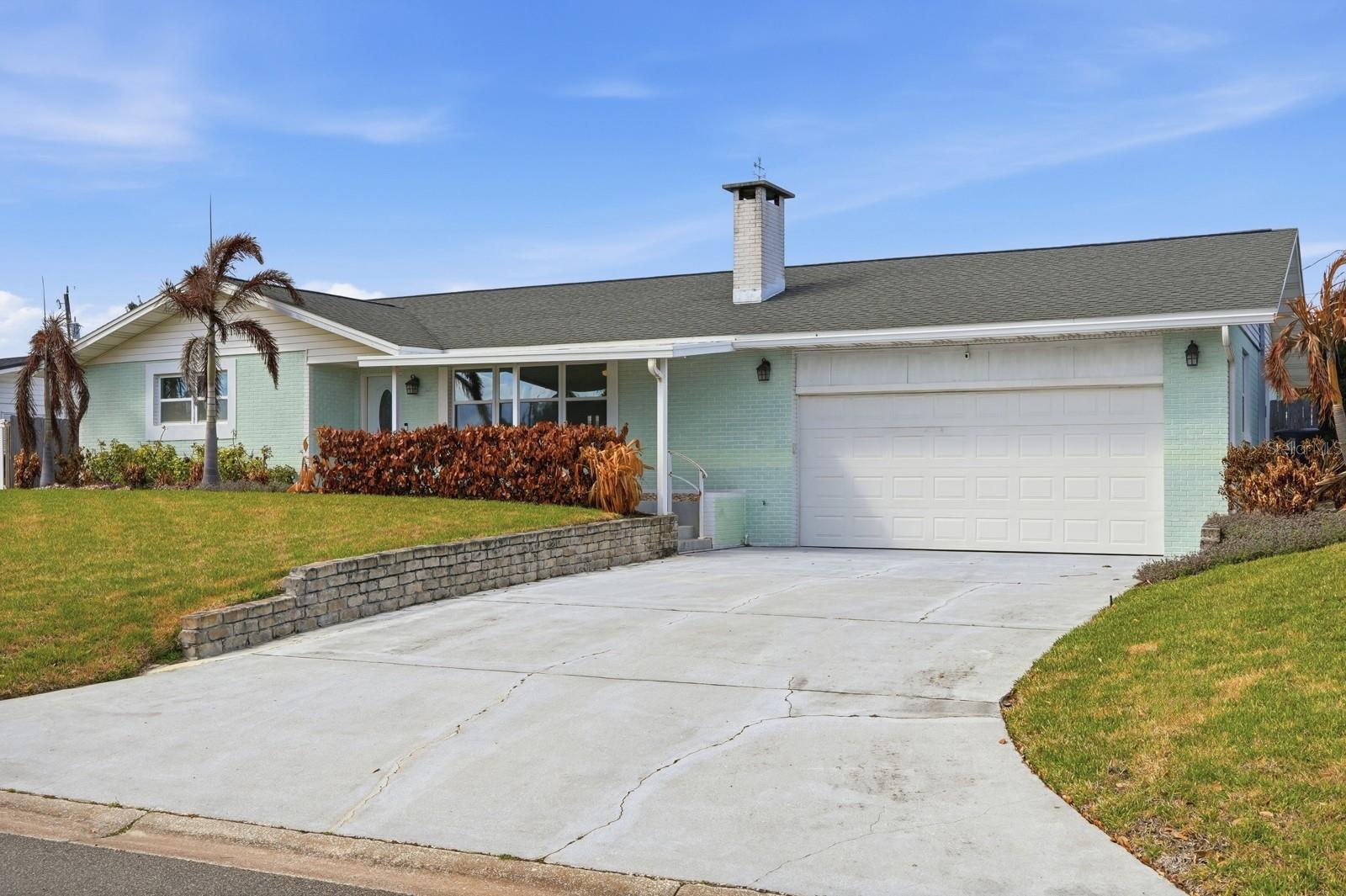 Image 69 of 73 For 341 Plaza Boulevard