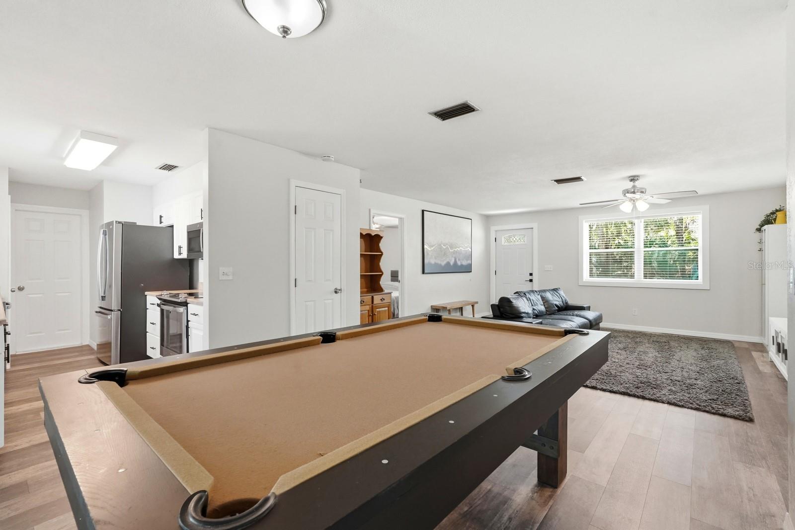 Image 10 of 48 For 543 Palm Drive