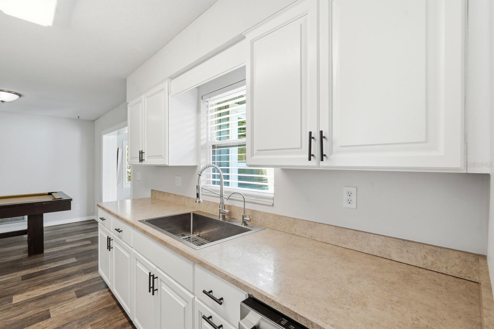 Image 14 of 48 For 543 Palm Drive