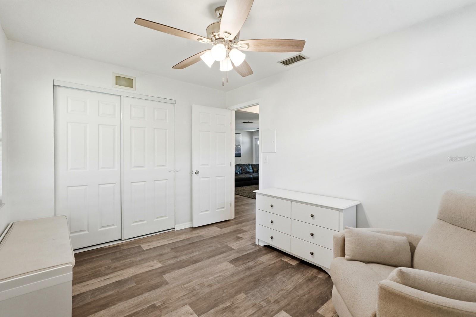 Image 26 of 48 For 543 Palm Drive