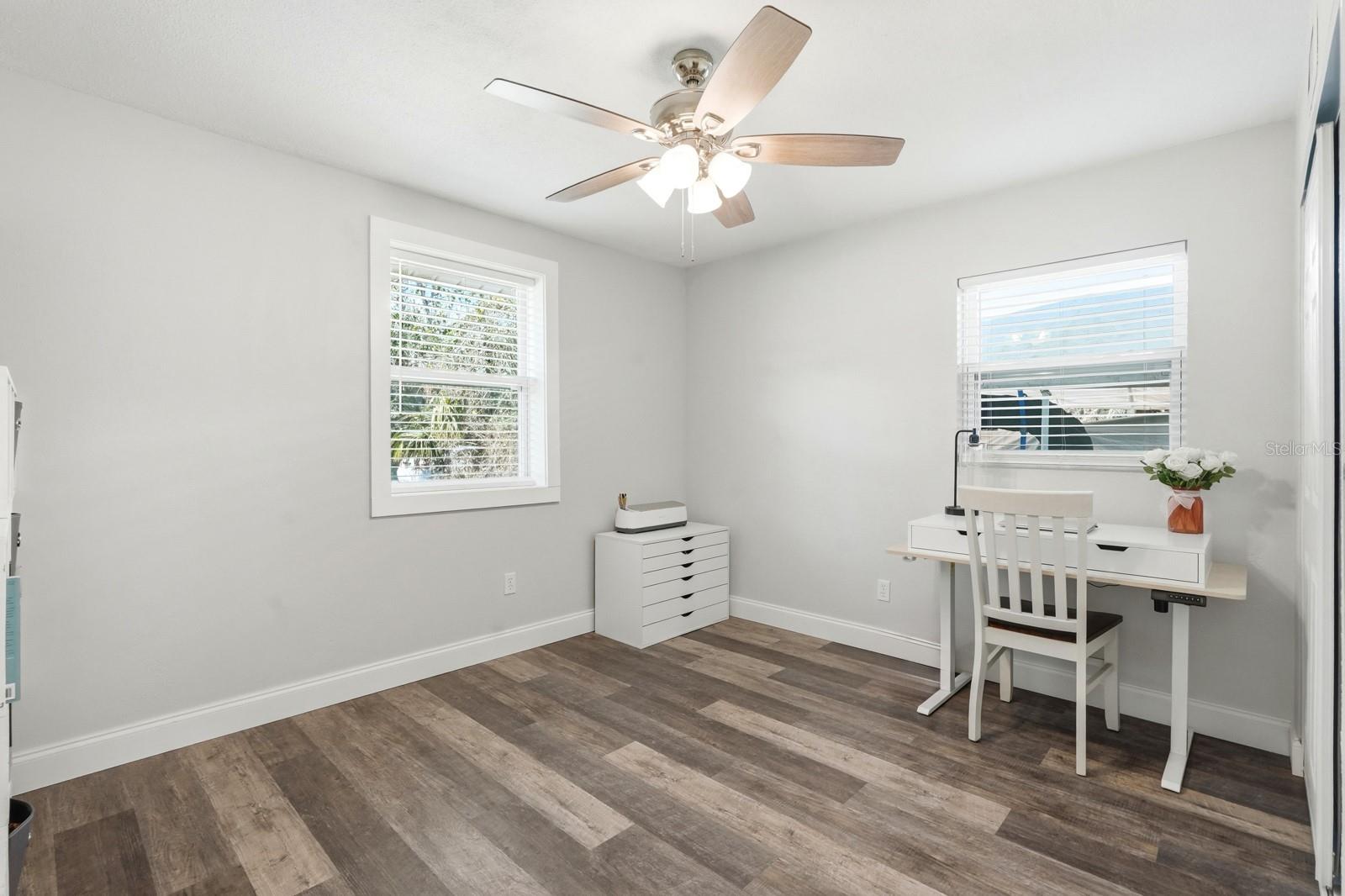 Image 27 of 48 For 543 Palm Drive