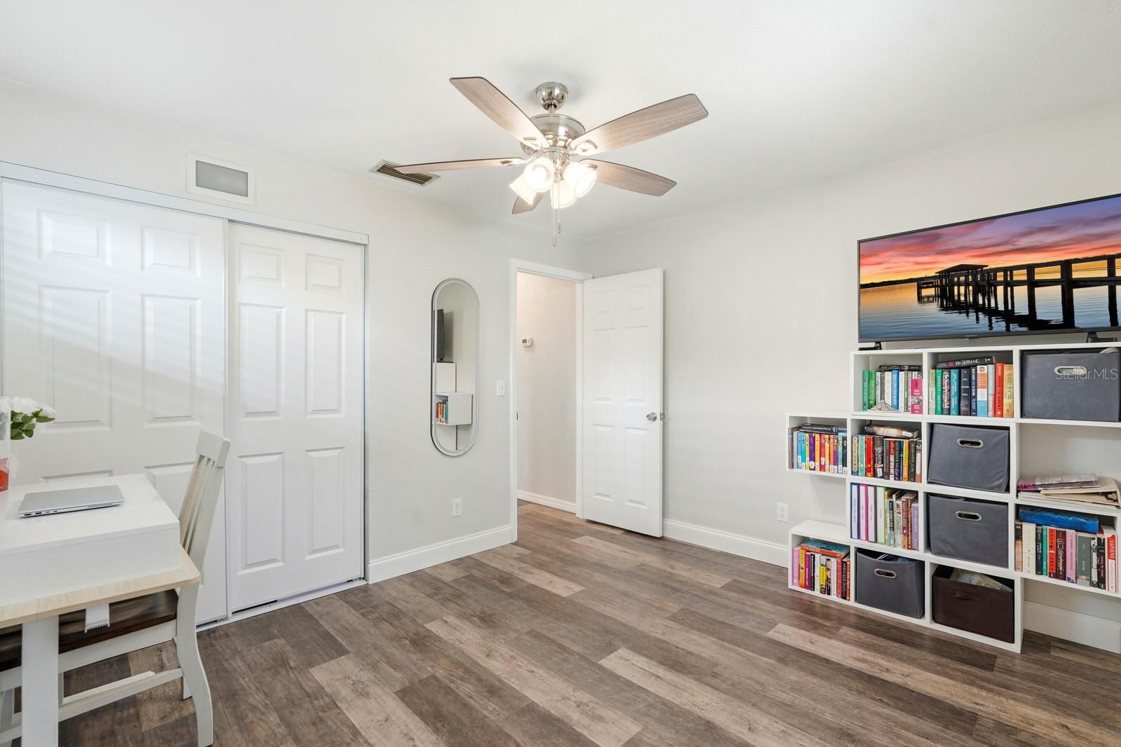 Image 28 of 48 For 543 Palm Drive