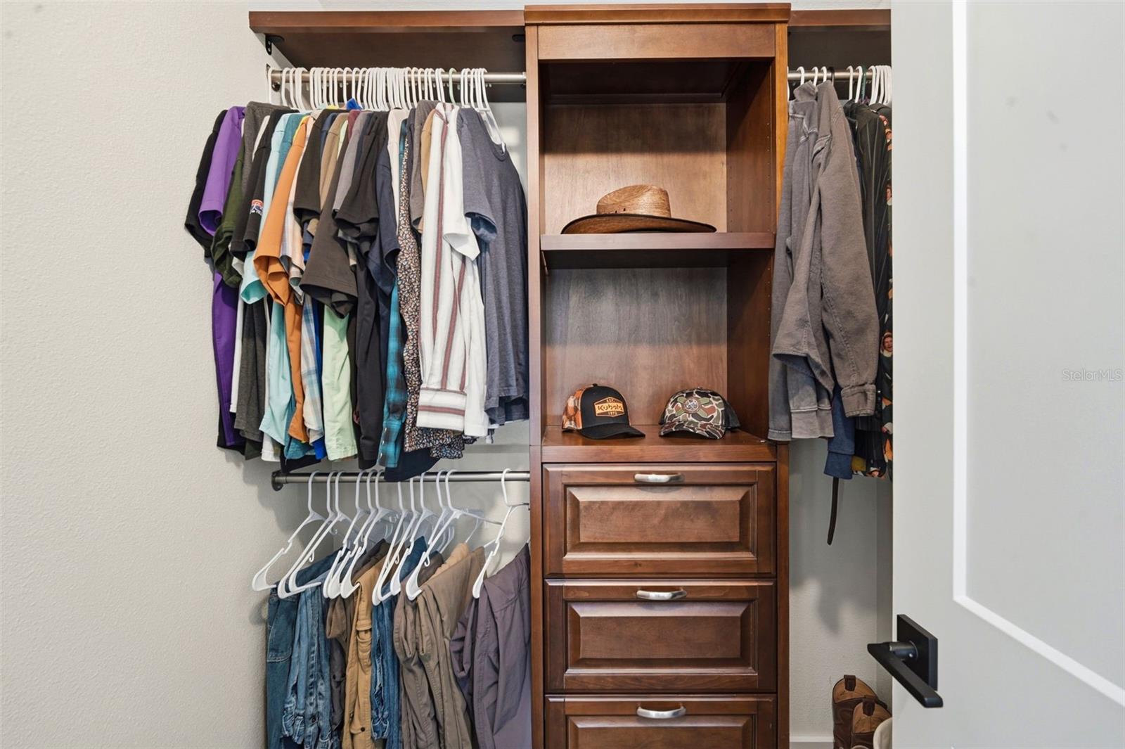 Image 20 of 57 For 2046 Dalton Avenue