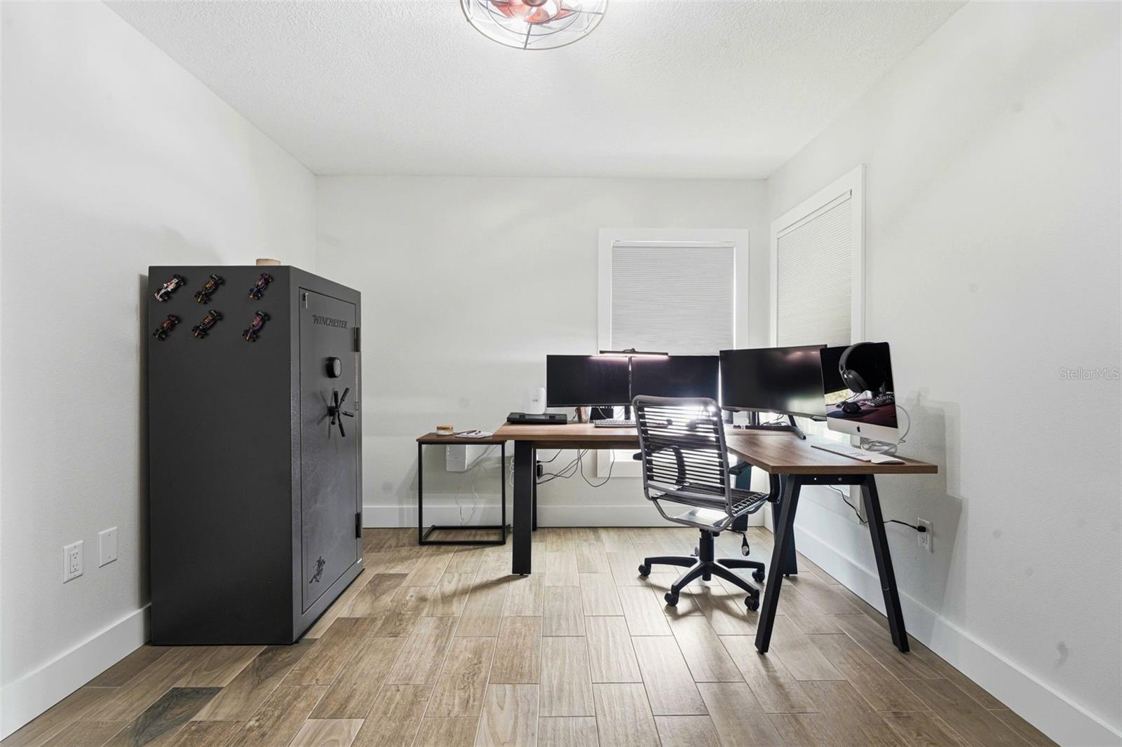 Image 27 of 57 For 2046 Dalton Avenue