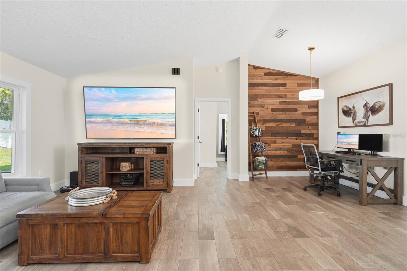 Image 4 of 57 For 2046 Dalton Avenue