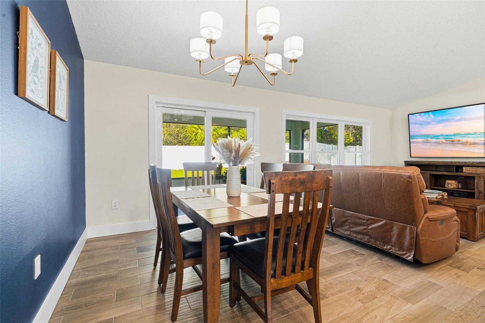 Image 7 of 57 For 2046 Dalton Avenue