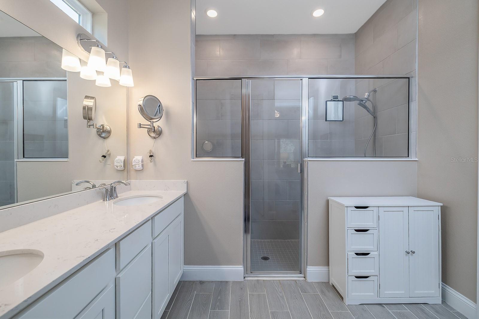 Image 19 of 30 For 4194 Acoma Drive