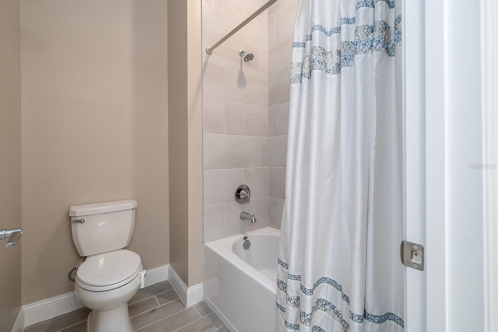 Image 22 of 30 For 4194 Acoma Drive