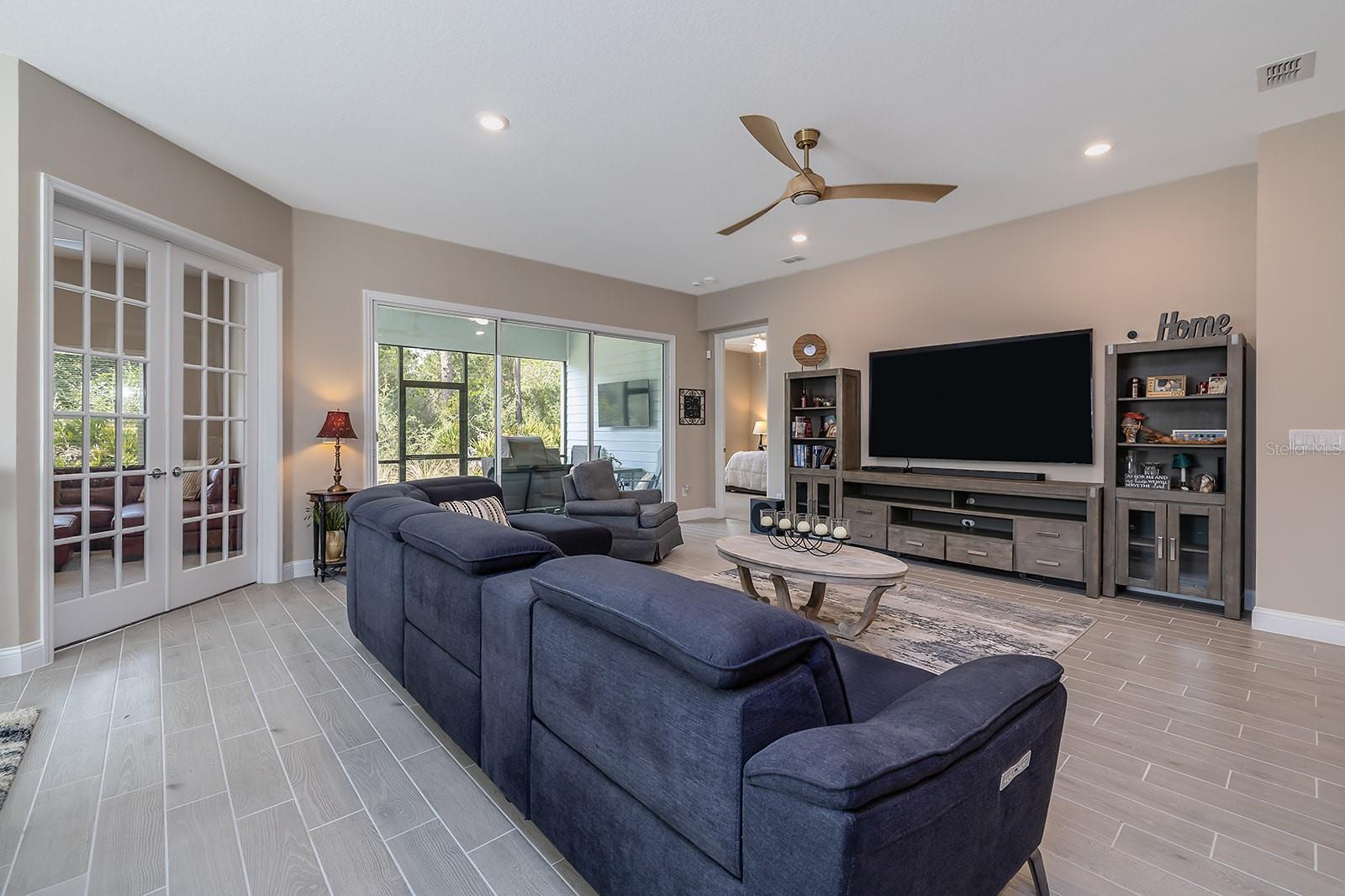 Image 8 of 30 For 4194 Acoma Drive