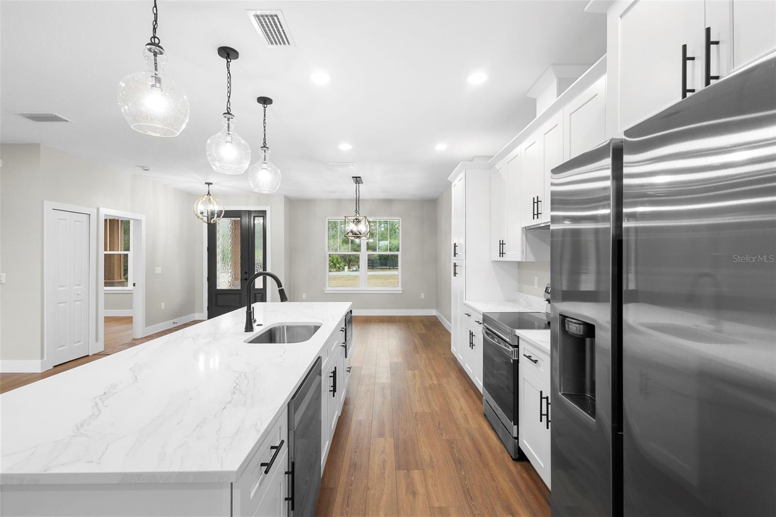 Image 10 of 46 For 39330 Greenbrier Street