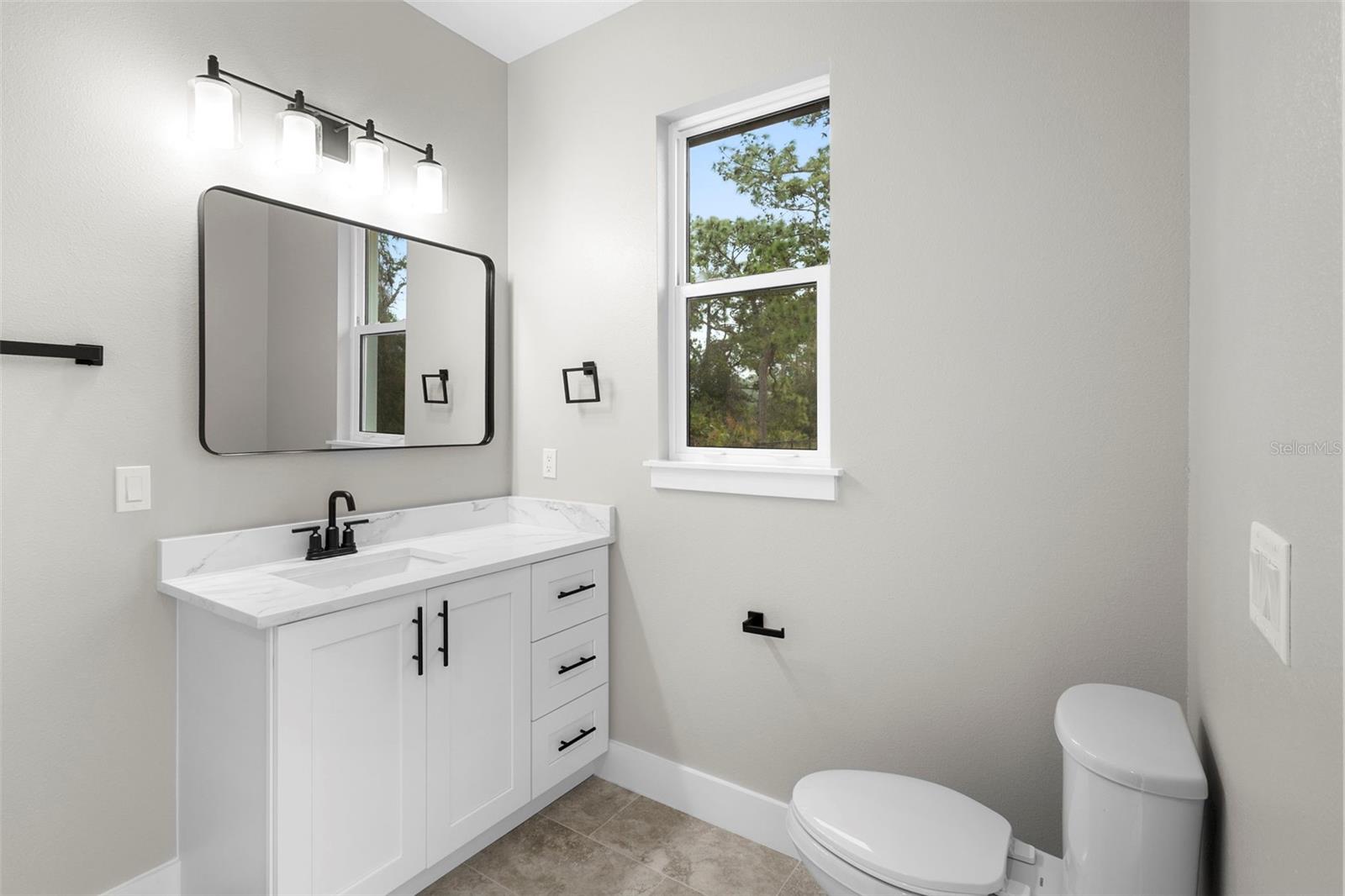 Image 27 of 46 For 39330 Greenbrier Street